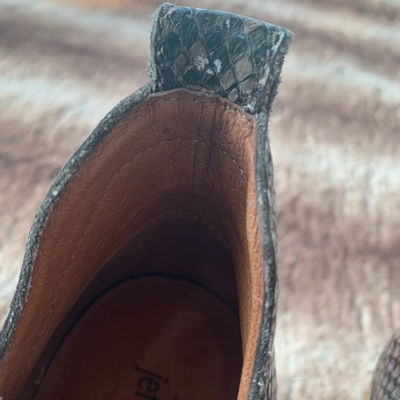 Jeffrey Campbell Rowlan Bootie Taupe Snakeskin - Picture 12 of 13